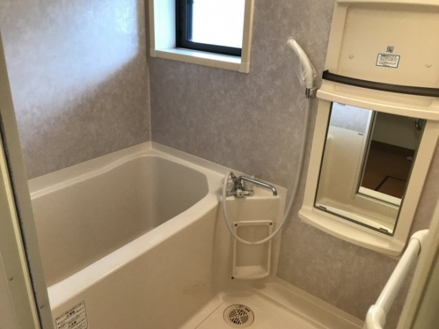 バス・シャワールーム　浴室