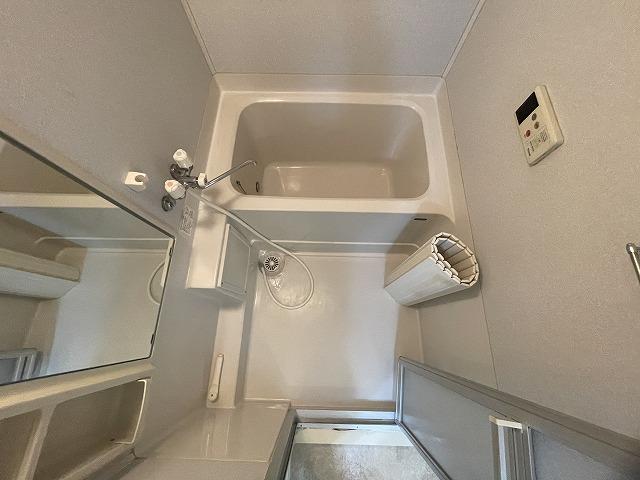 バス・シャワールーム　浴室