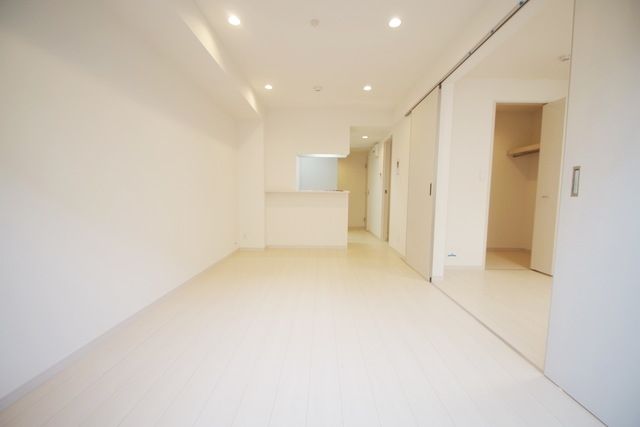 居室・リビング　★広くキレイなリビングですね★