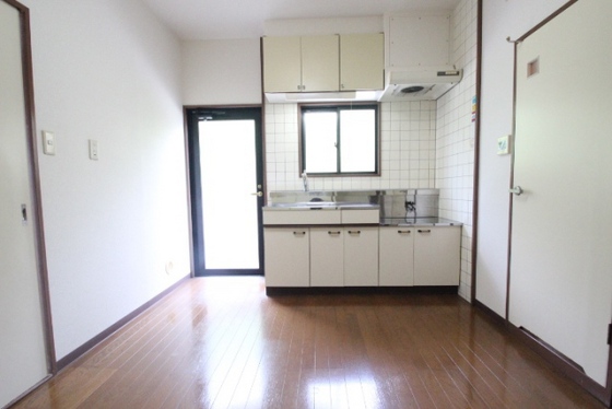 居室・リビング　※別部屋の写真です