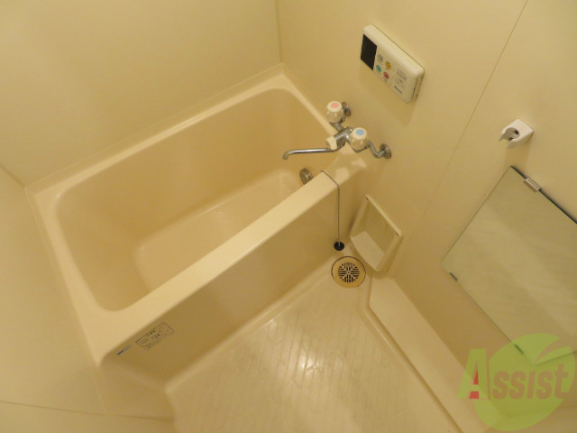 バス・シャワールーム　バスルームは１日の疲れを癒す重要な場所ですね。