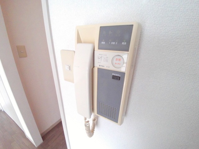 セキュリティ　TVモニターホンに交換予定です