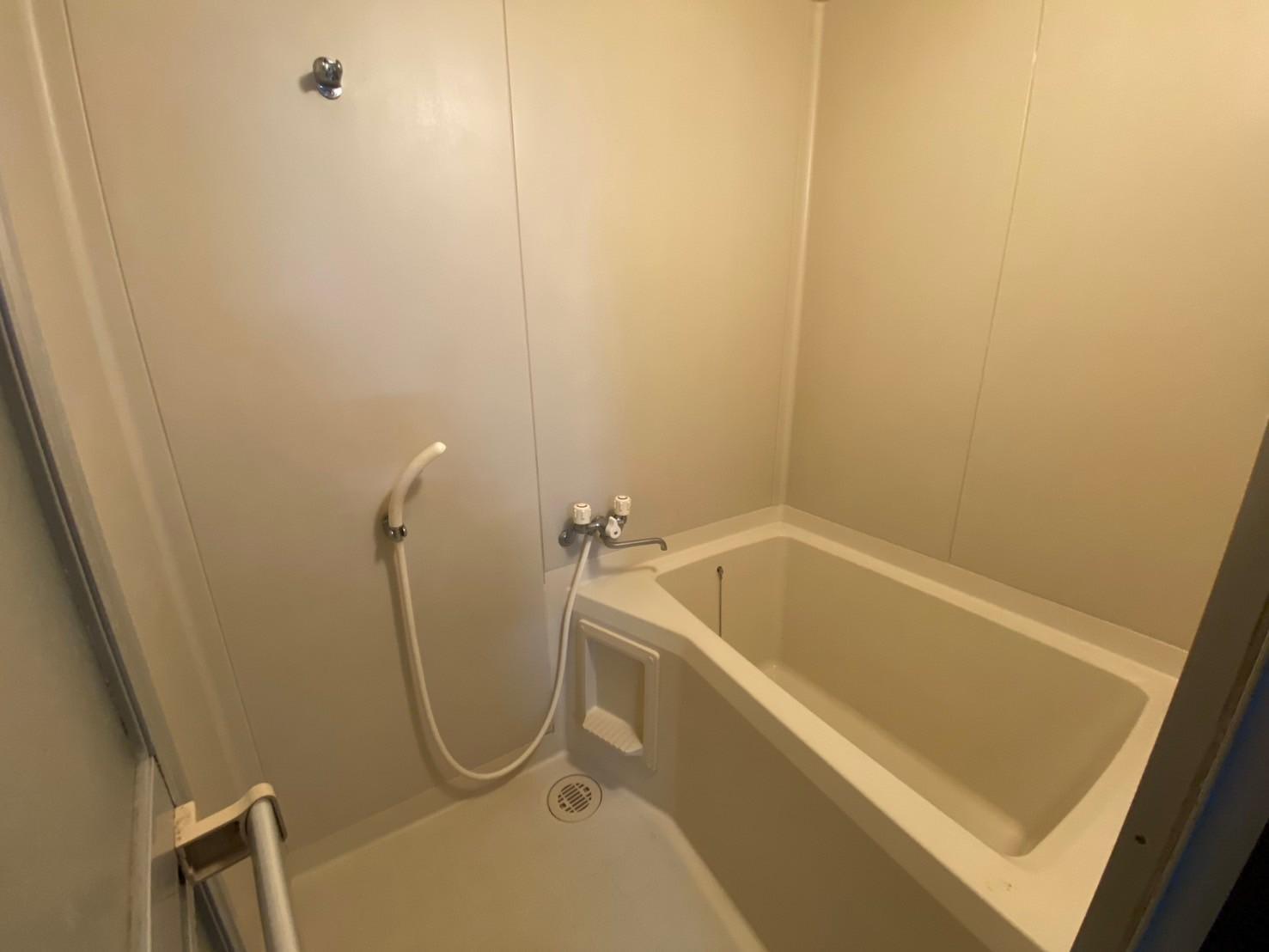 バス・シャワールーム　ガス給湯のお風呂です(別号室参考写真)