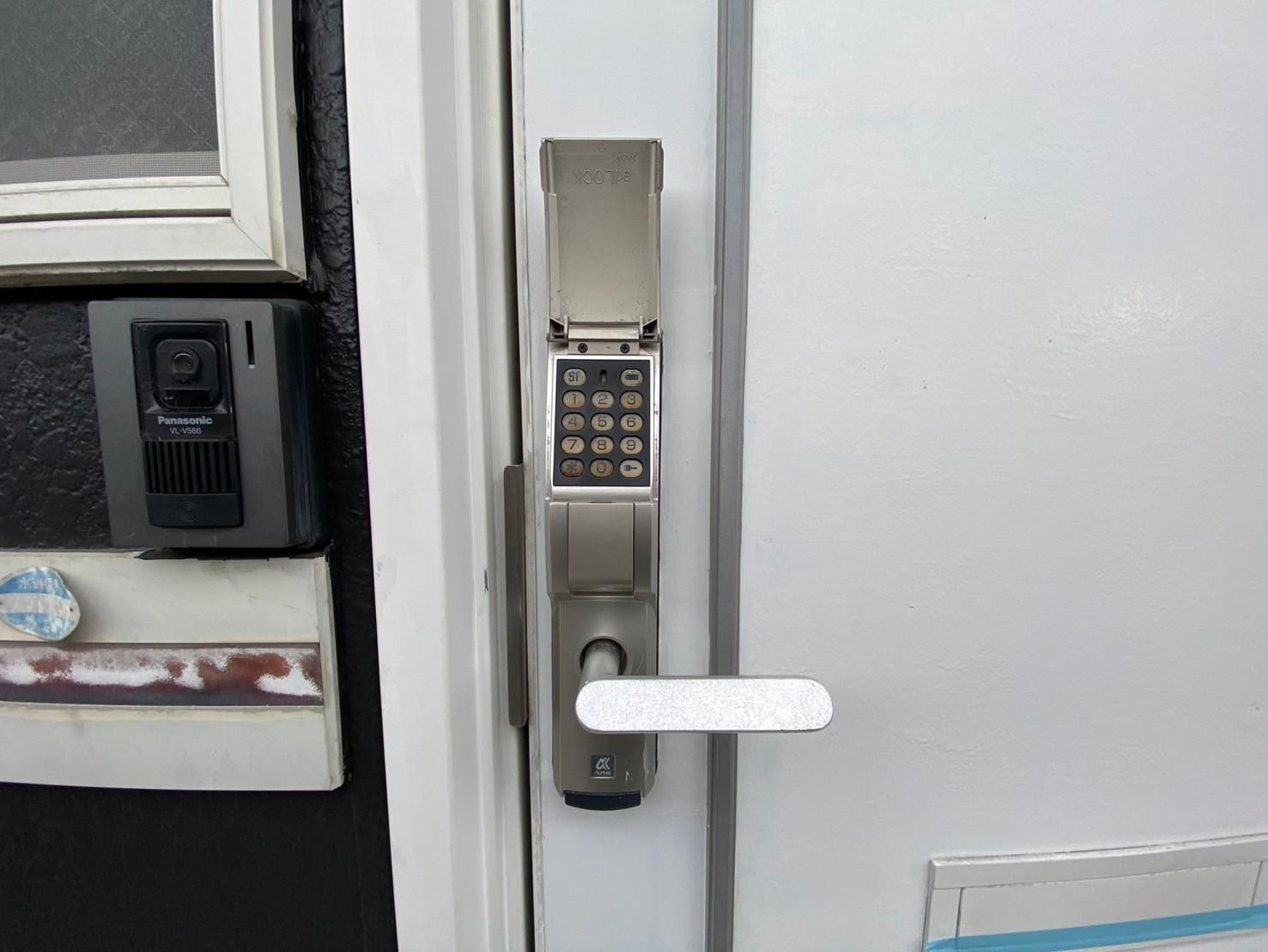 玄関　デジタルキー採用(別号室参考写真)