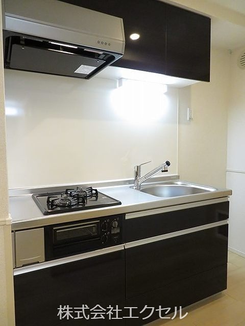 キッチン　ガスコロ付きです。