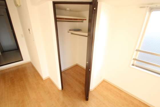 収納　※別号室の写真です