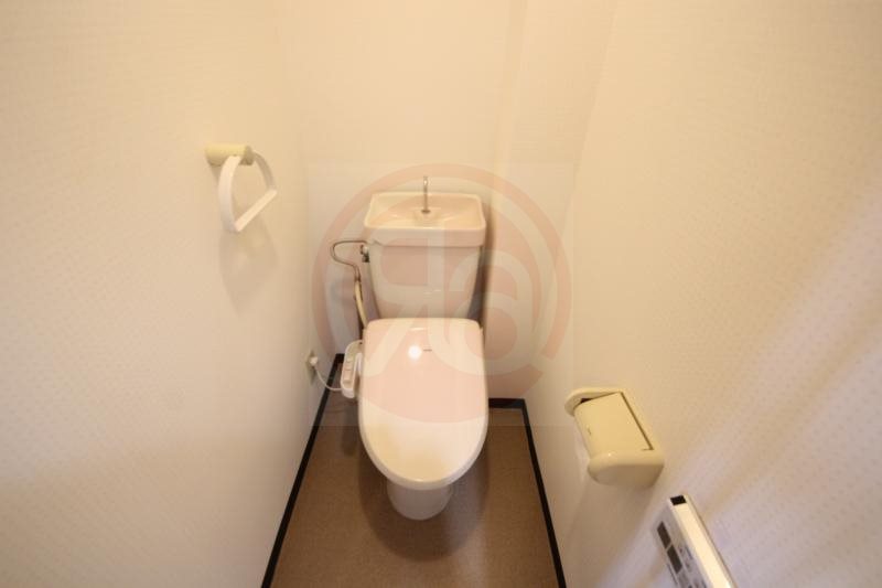 トイレ　トイレもきれいです