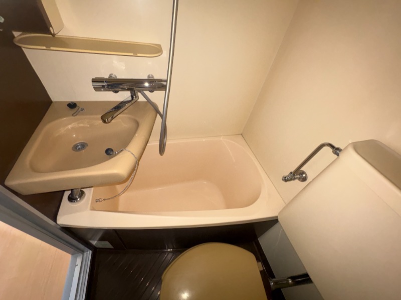 バス・シャワールーム