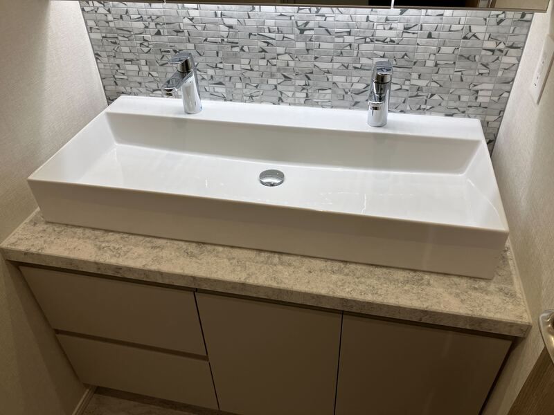 洗面設備　※別部屋の参考写真です。