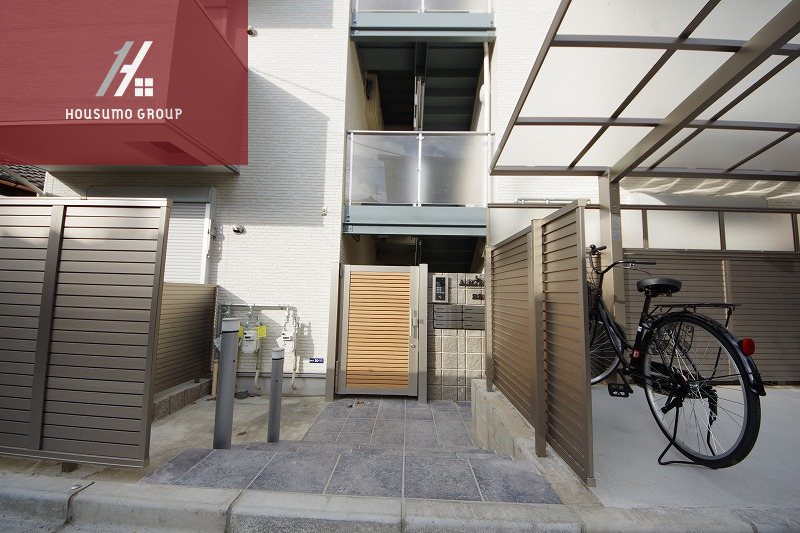 エントランス　清潔なエントランスです