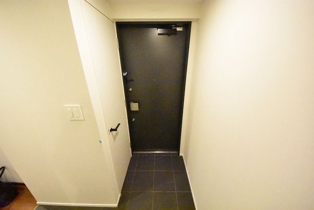 玄関　タウンハウジングレジデンス事業部　恵比寿店・赤坂店までお問…