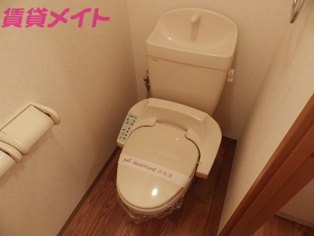 トイレ　同型別室のお写真です