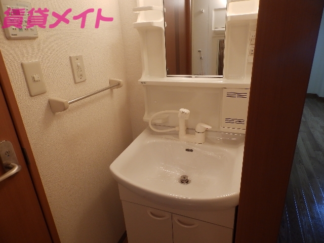 洗面設備　同型別室のお写真です