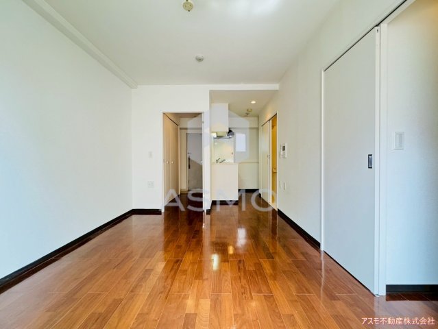 居室・リビング　同マンション別部屋　参考写真