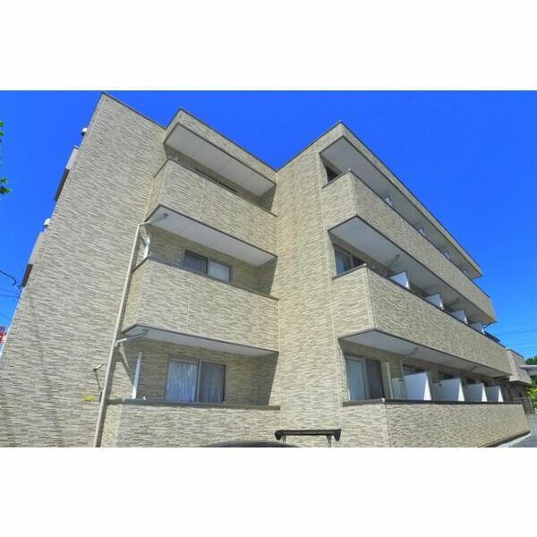 バルコニー　外からの目が気にならないバルコニーで洗濯物が干せます