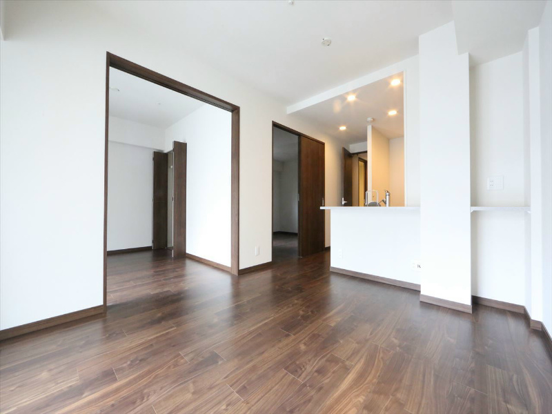 居室・リビング　LDK11.7帖　洋室5帖と繋げても仕切っても使えます