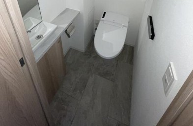 トイレ　イプセ白金台