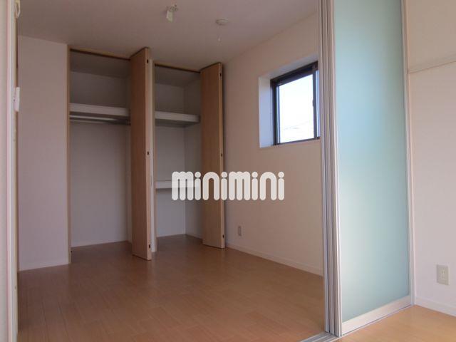 収納　洋室の収納２ヶ所あります。