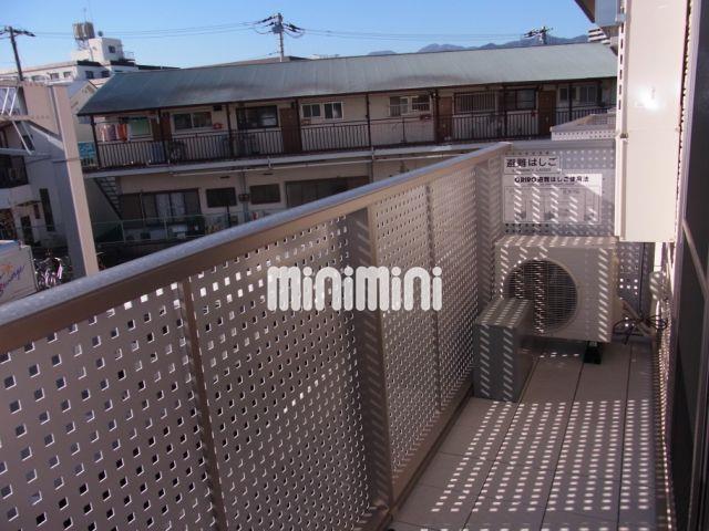 バルコニー　南向きで光が差し込みます。