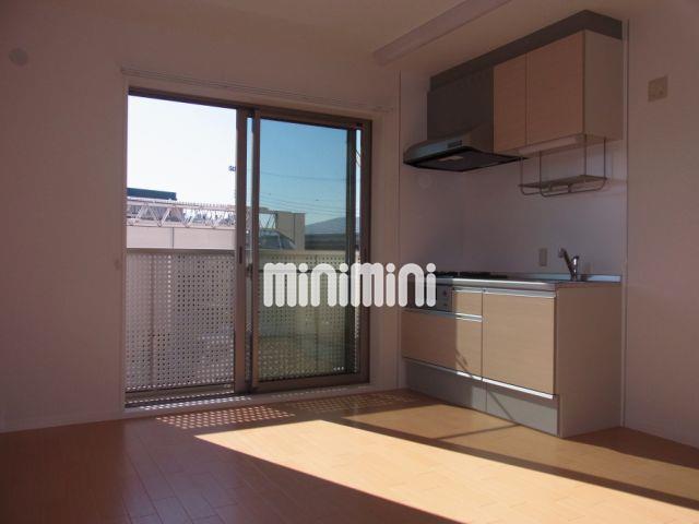 居室・リビング　南向きで日当たり良好