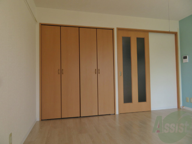 収納　クローゼットがありました。お洋服や荷物はここへ