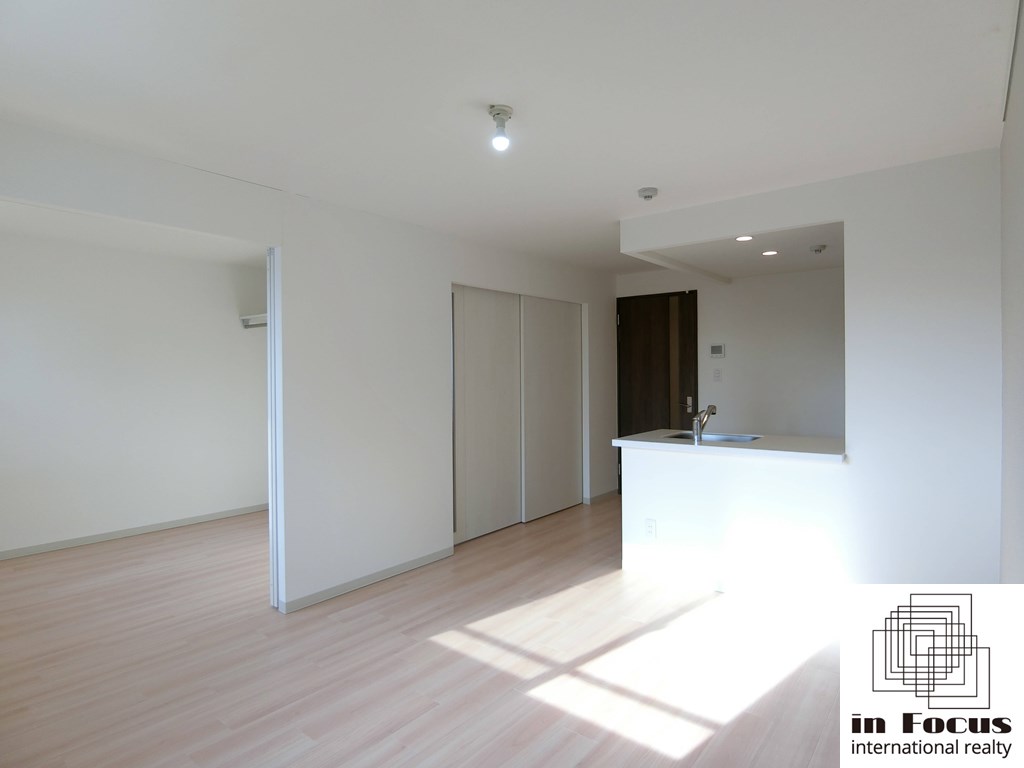 居室・リビング　エアコン付きで暑い夏も快適です