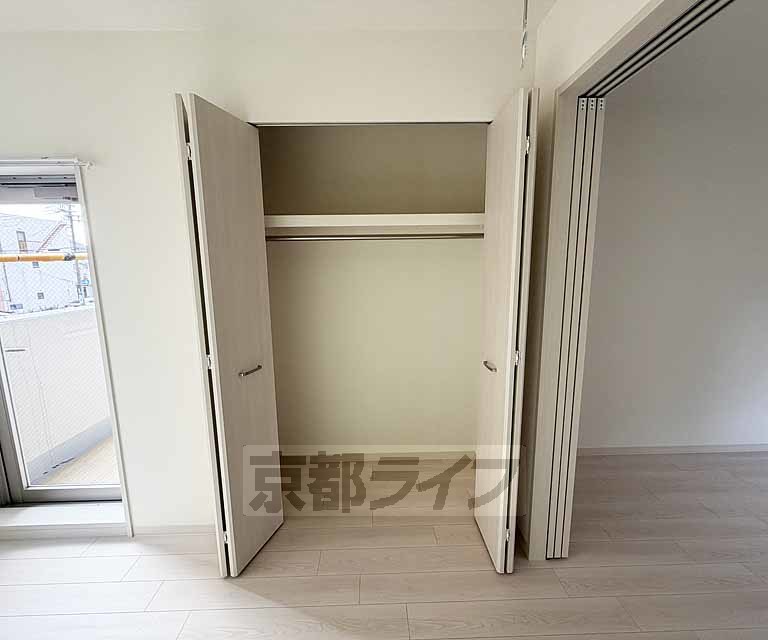 建物外観　・建築中