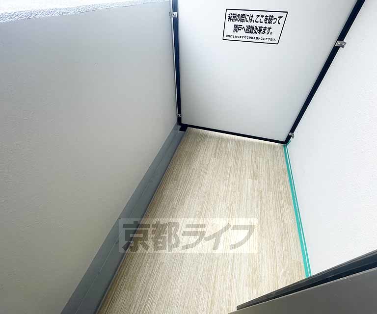 建物外観　・建築中