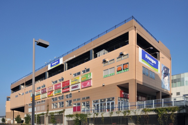 ショッピングセンター　ザ・ダイソーフレスポ若葉台店（ショッピングセンター）まで1935m