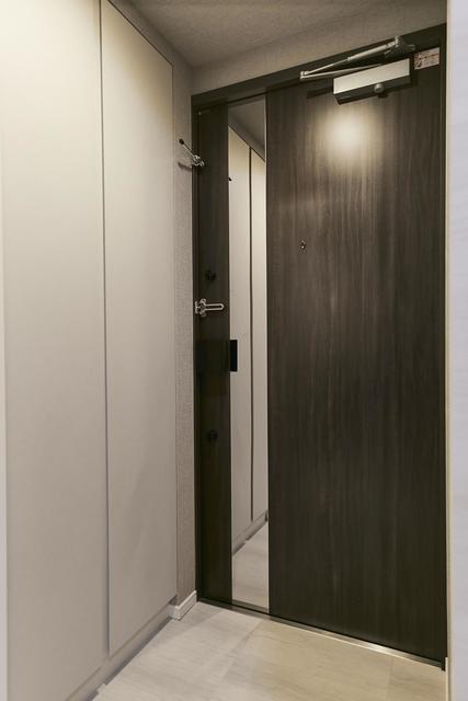 玄関　※写真は同タイプ住戸です。