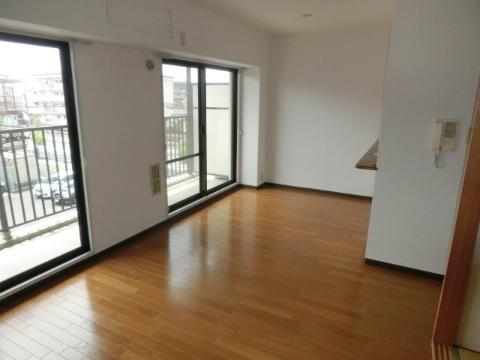 居室・リビング　リビング