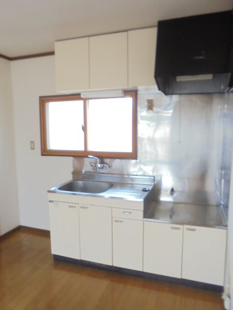 キッチン　※写真は別部屋のものです。（参考）