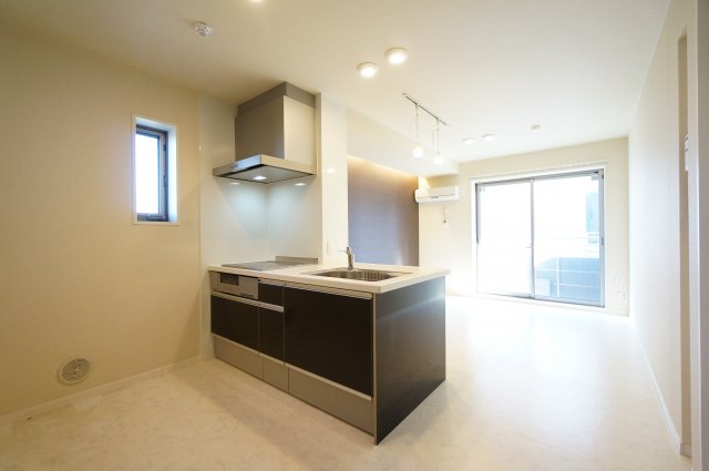 居室・リビング　※同タイプの写真になります。