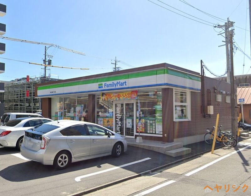 コンビニ　ファミリーマート黄金通四丁目店（コンビニ）まで1413m