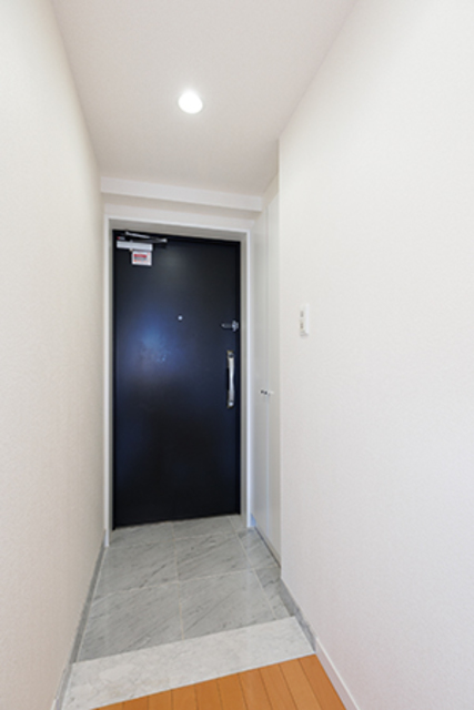 玄関　※写真は同タイプ住戸です。