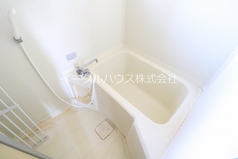 バス・シャワールーム　別部屋写真使用