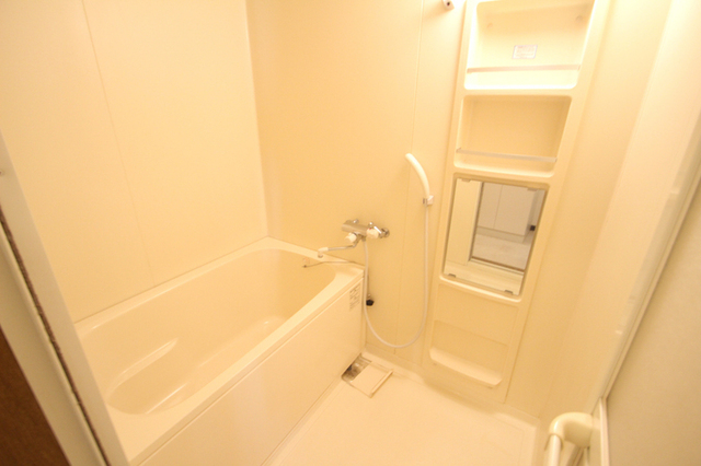 バス・シャワールーム　別室参考写真です。