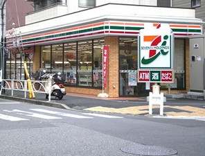コンビニ　セブンイレブン墨田八広５丁目店（コンビニ）まで345m
