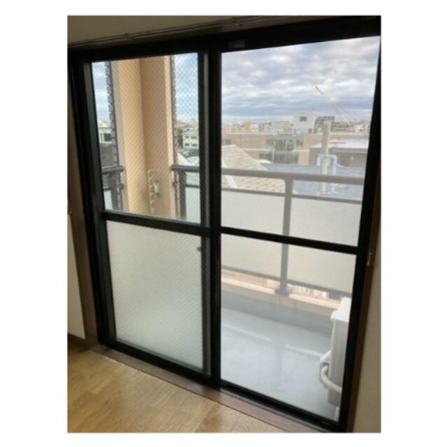 バルコニー　※同仕様写真