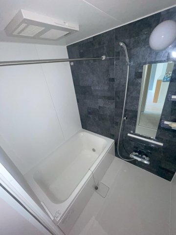 バス・シャワールーム　※同タイプの写真となります。