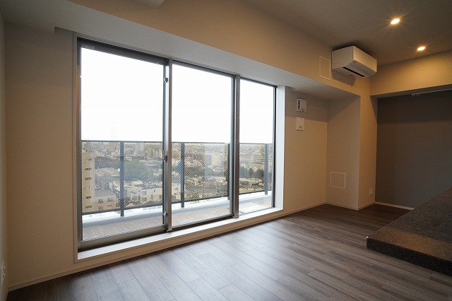 居室・リビング　参考写真です