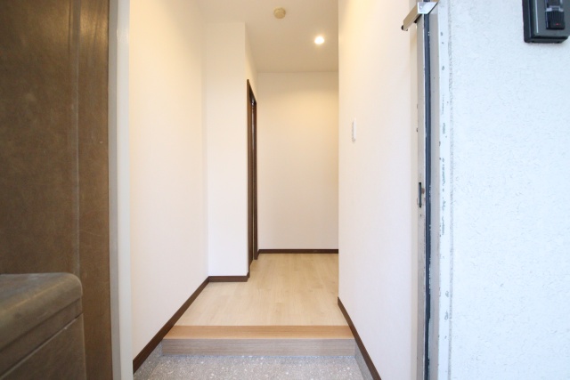 玄関　※別室の参考写真の為、現況優先です。