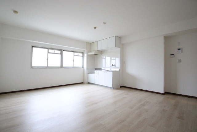 居室・リビング　※別室の参考写真の為、現況優先です。