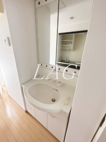 洗面設備　独立洗面台です。