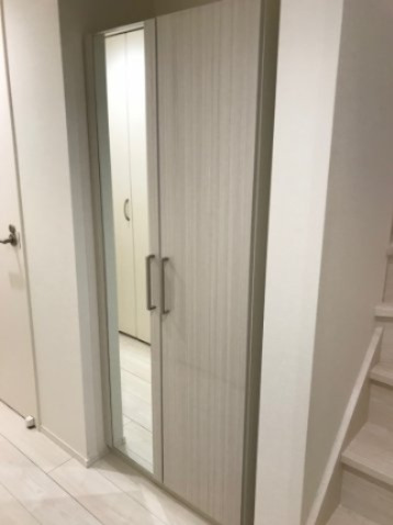 玄関　シューズボックス