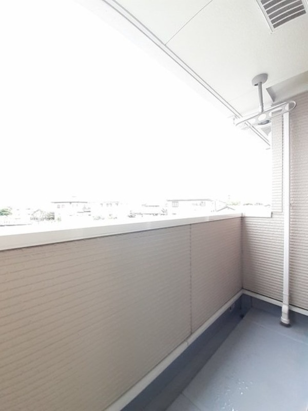 バルコニー　図面と現状に相違がある場合には現状を優先