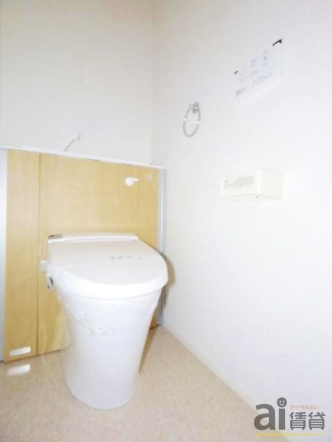 トイレ　※同仕様写真です