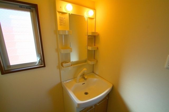 洗面設備　ベルアンジュ　大阪市都島区都島本通　1LDK