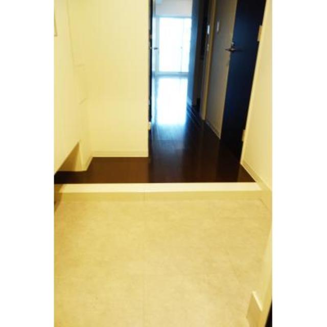 玄関　※写真は同タイプ住戸です。