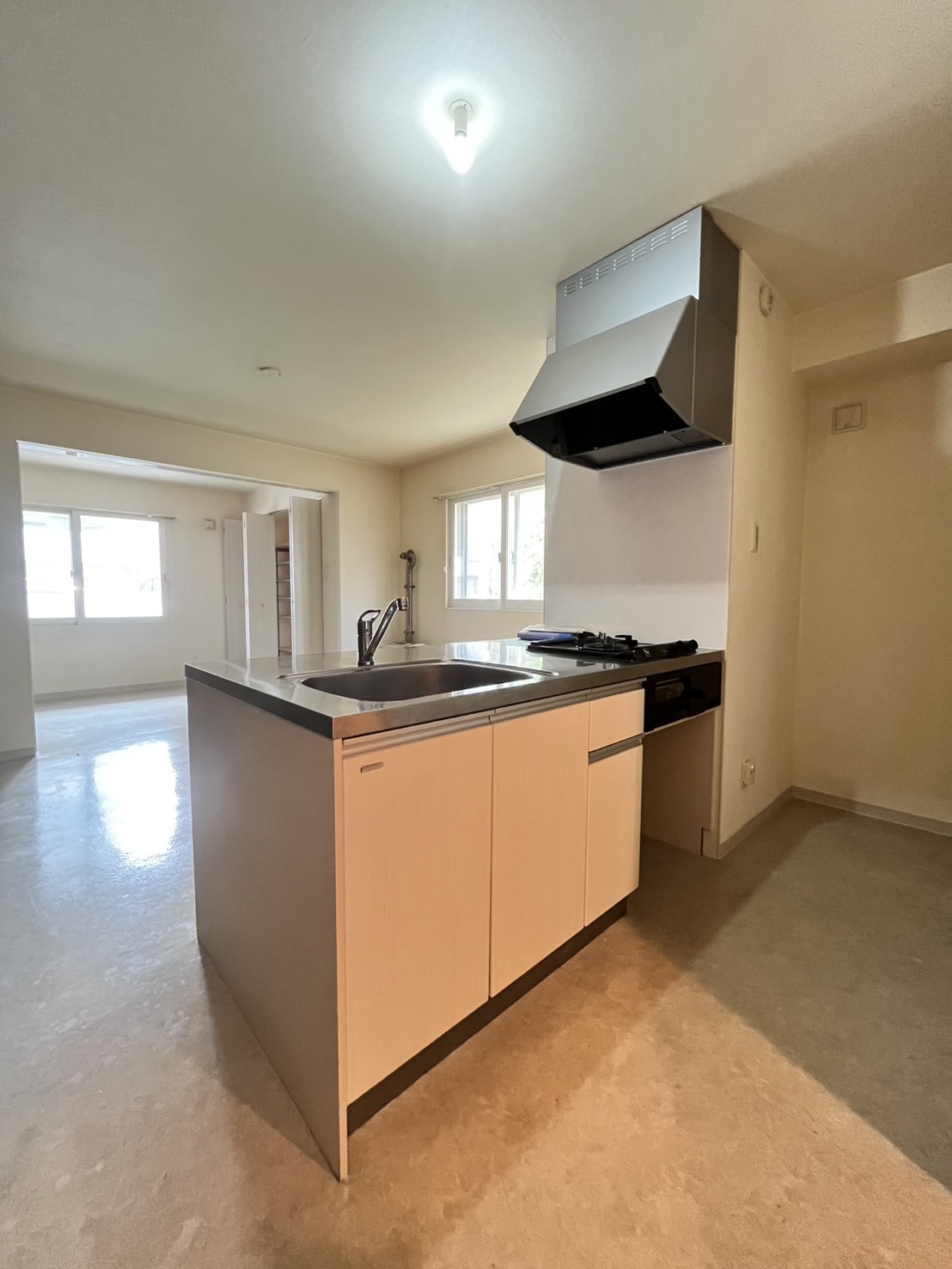 キッチン　※反転タイプ